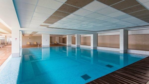 indoor pool 2145